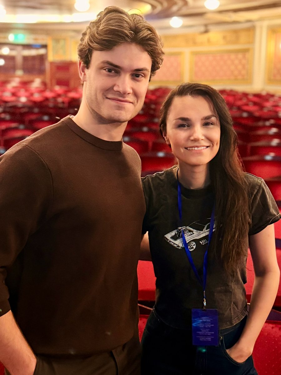 lesmisofficial's tweet photo. The time is now, the day is here.
@samanthabarks and @thewillcallan return to the barricade TONIGHT.

📸: @stortfordmatt https://t.co/j84fULXuJO