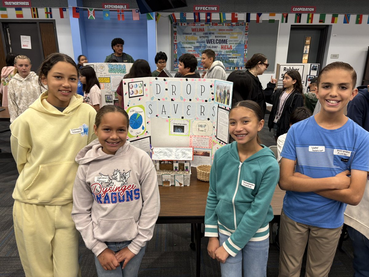 TiffanyD823's tweet photo. @dy_dragons scholars did an incredible job developing and presenting on their Career Connectedness projects! Way to go Dragons!! @CentraliaESD @CentraliaSup @DrStacyChang @CESDtherealDIEL https://t.co/qbyGDjEf55