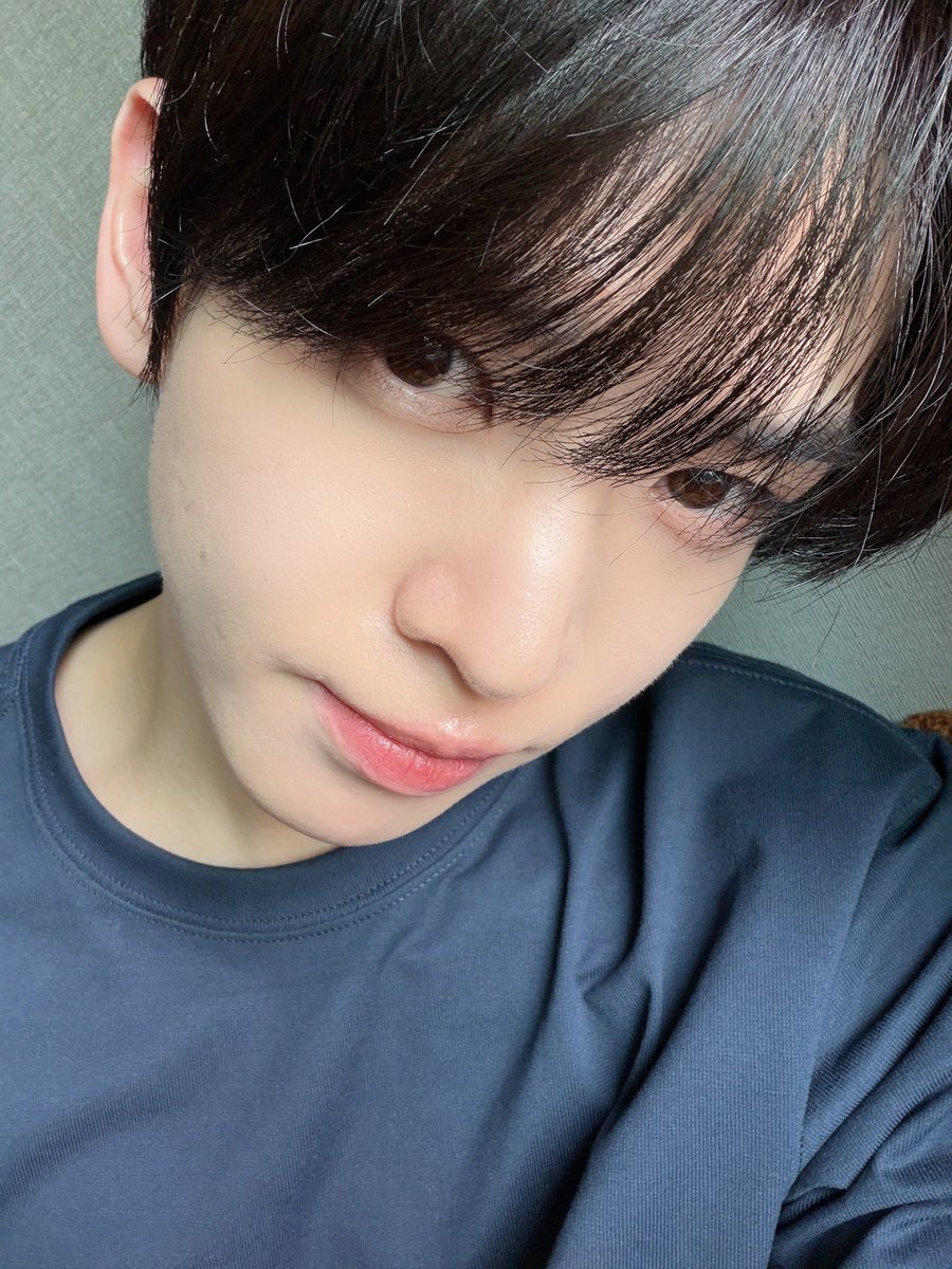 C0m1ng__'s tweet photo. 260519  #앨런 🫧 https://t.co/8IE2O6UJqk