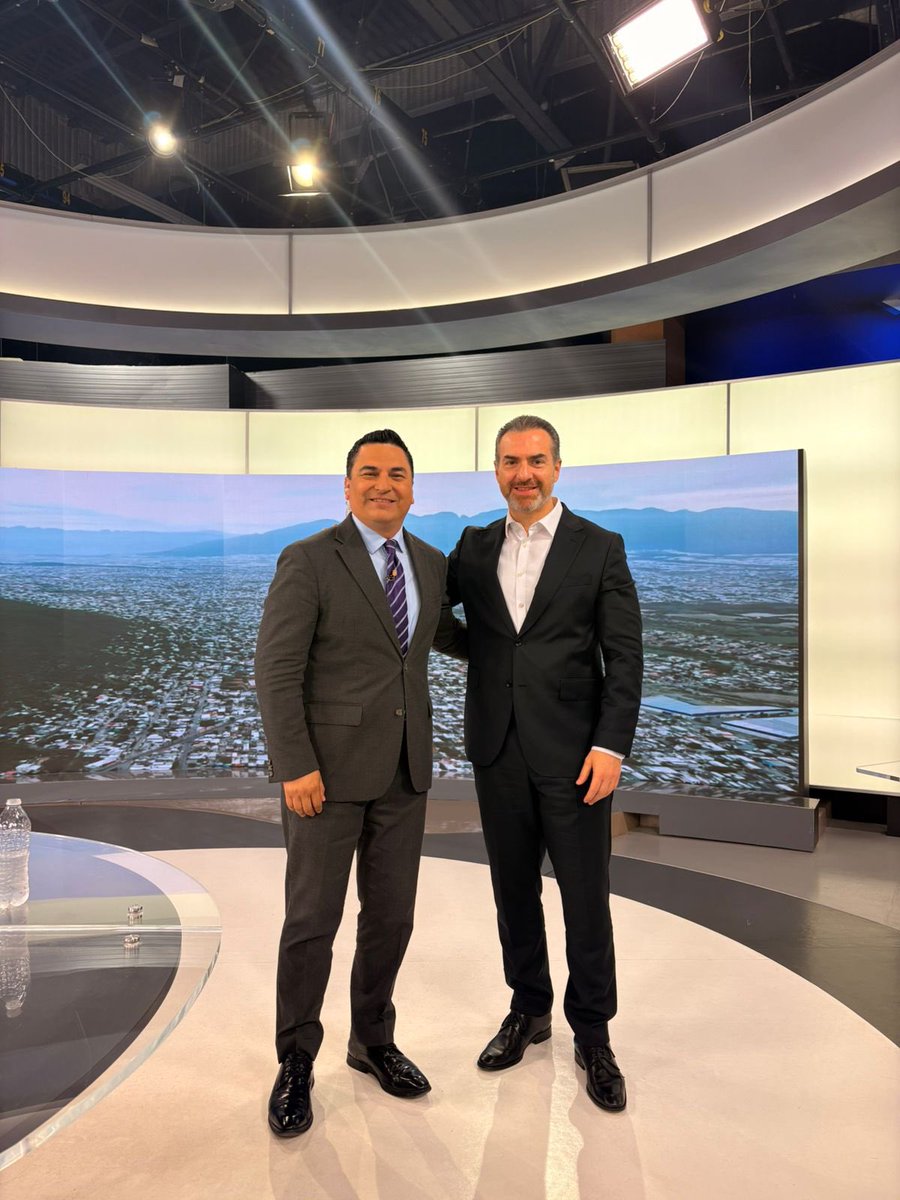 Adrián de la Garza tweet media