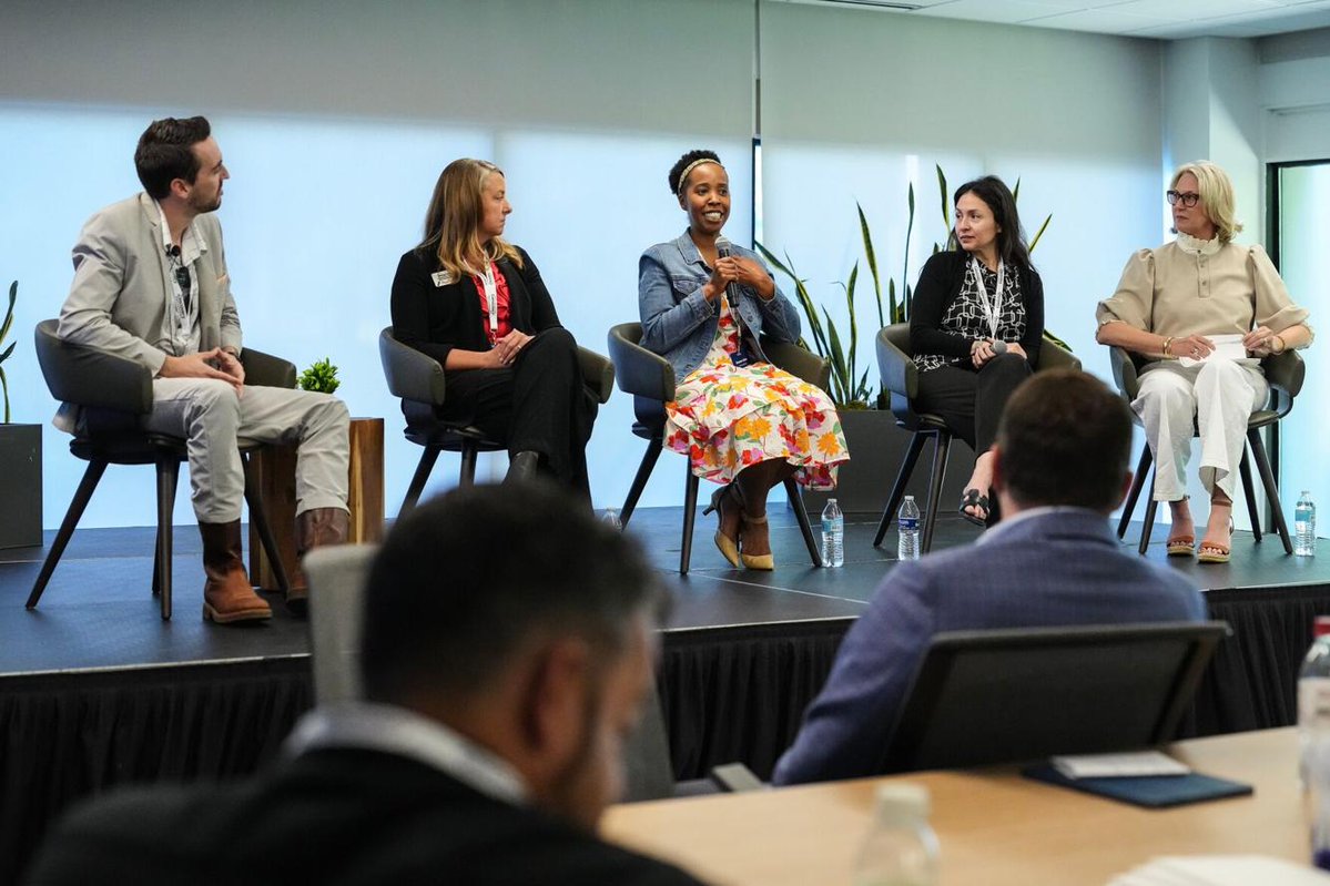 CharlotteWorks's tweet photo. Our Chief Impact Officer Kevin Loux joined leaders from Honeywell, Prologis, Cox Enterprises &amp; Cabarrus County Schools at @DiscoveryEd Building Pathways event! Great insights on bridging industry &amp; education for career-connected learning. 🎓💼

📸: Matt Kelley - Discovery Ed https://t.co/H3RgdijrQp
