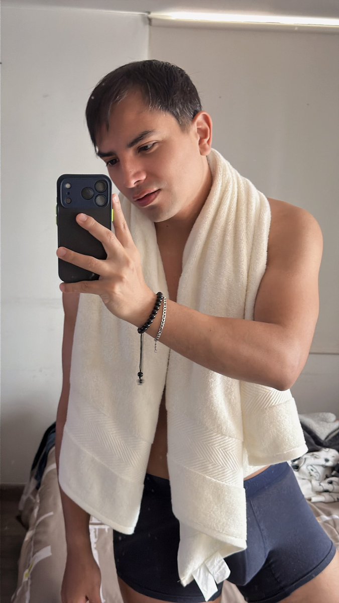 heysonmv's tweet photo. Bañito de festivo 🤍 https://t.co/4FCt1Q2Ugp