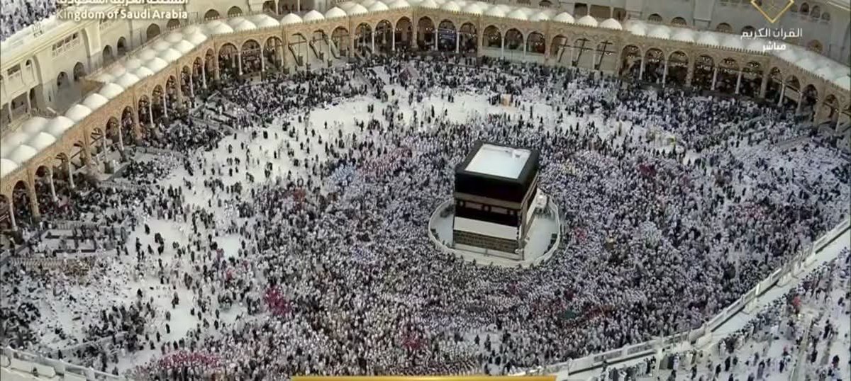 abc_10_20_30's tweet photo. قال ﷺ: "ما من أيَّامٍ أعظَمُ عندَ الله ولا أحَبُّ إليه مِن العملِ فيهنَّ من هذه الأيَّام العشر، فأكثروا فيهنَّ من التَّهليل والتَّكبير والتَّحميد"

الله أكبر، الله أكبر، الله أكبر، لا إله إلا الله
الله أكبر، الله أكبر، الله أكبر، ولله الحمد ♥️

كبروا يا عباد الله

#الله_أكبر https://t.co/xgoqGLEMsl