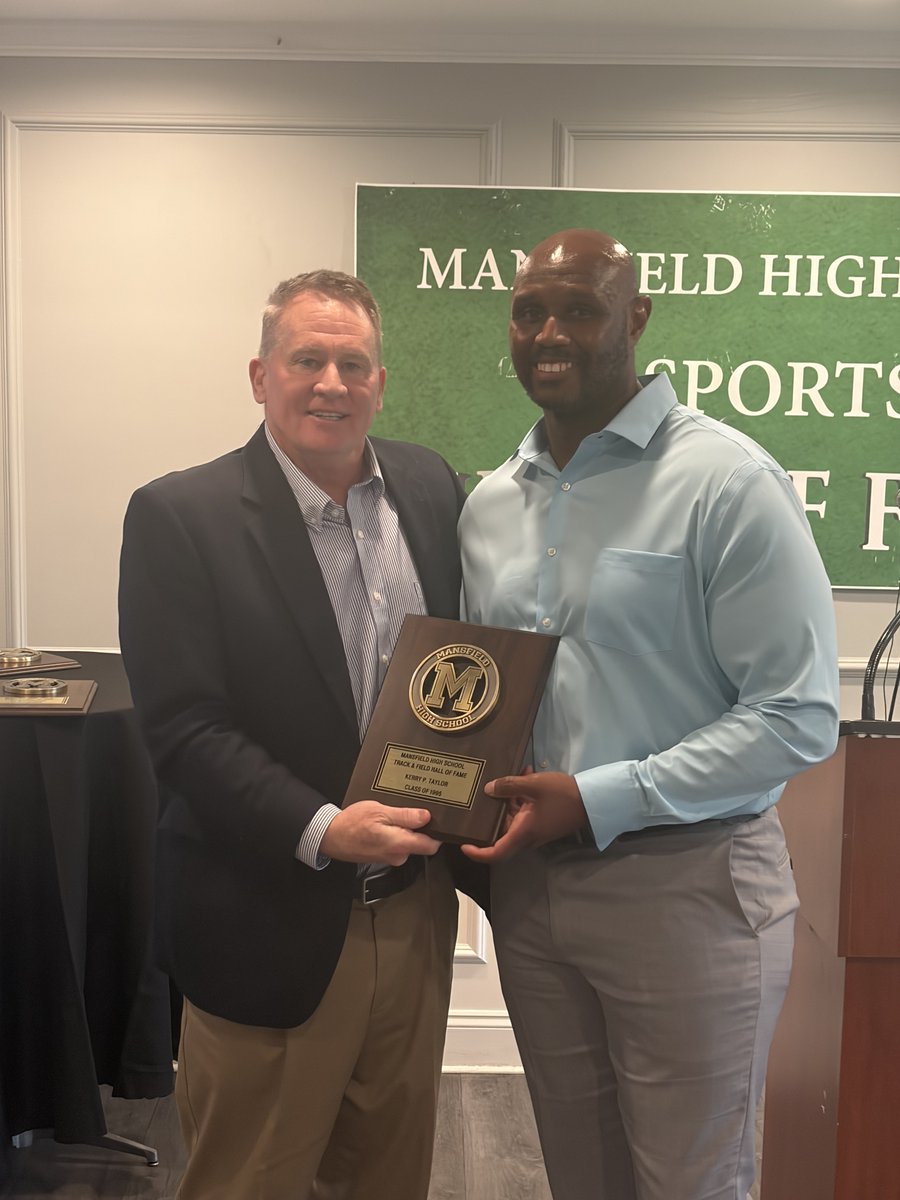 MikeRedding1's tweet photo. Congrats to Kerry Taylor on his induction into the Mansfield Track &amp; Field Hall of Fame and he becomes a dual sport inductee previously being inducted for football! Kerry is joined by his presenter &amp; former Football &amp; Track Coach Mike Redding! Once A Hornet, Always A Hornet! https://t.co/jALBVr3kfq