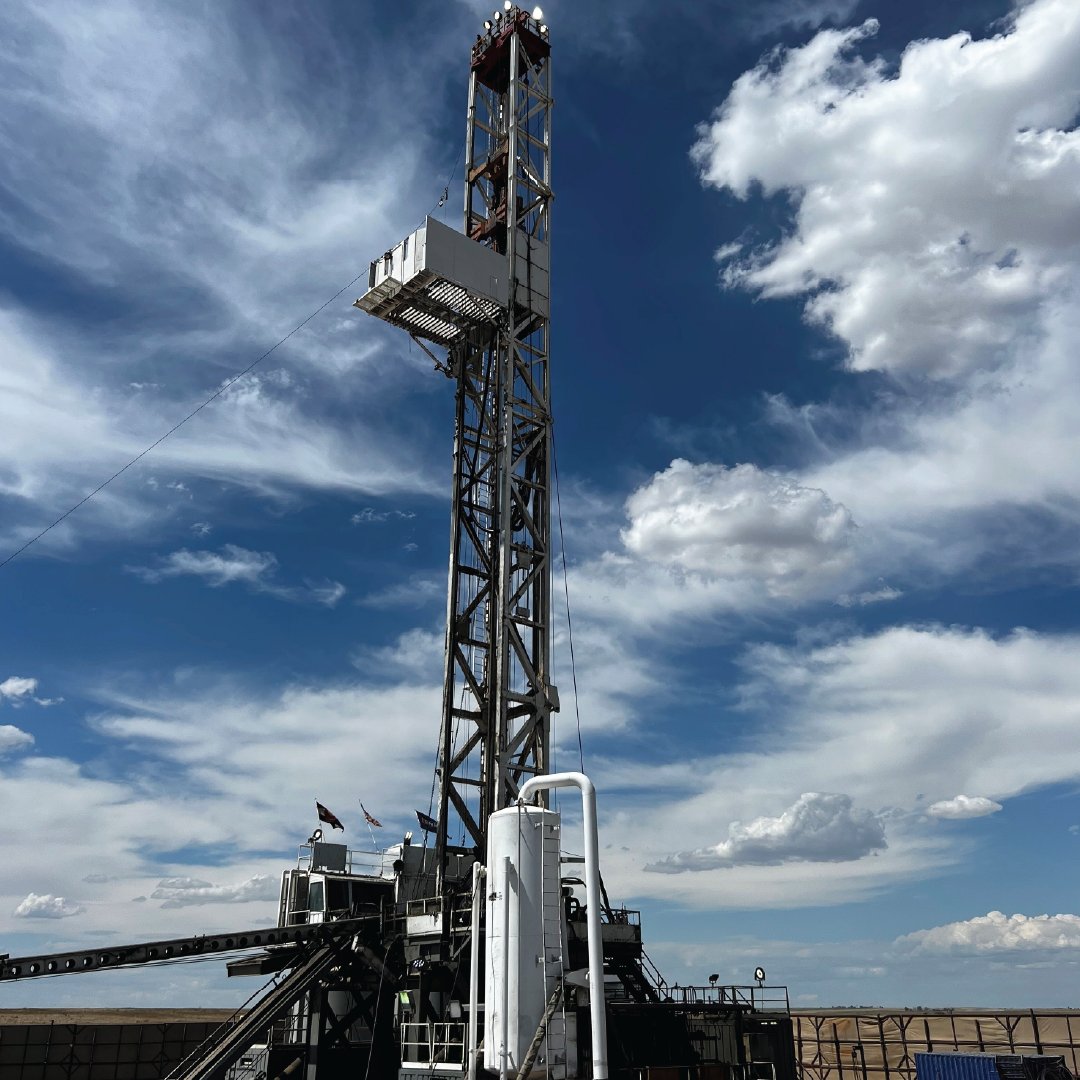 CExploration's tweet photo. Up close angle to a Crown rig in Colorado. Crown Exploration drills for Oil and Gas across the United States. To learn more about our wells, get in touch with our team today!

#Americanoil #usaoil #oilinvesting #oilandgas #taxadvantages #potentialmonthlyincome #investing #diversifyportfolio #knowthedrill #howtoinvestinoil #crownexploration #oildrilling #oilexploration