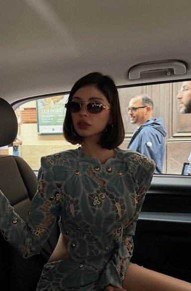 e.🧊 tweet media