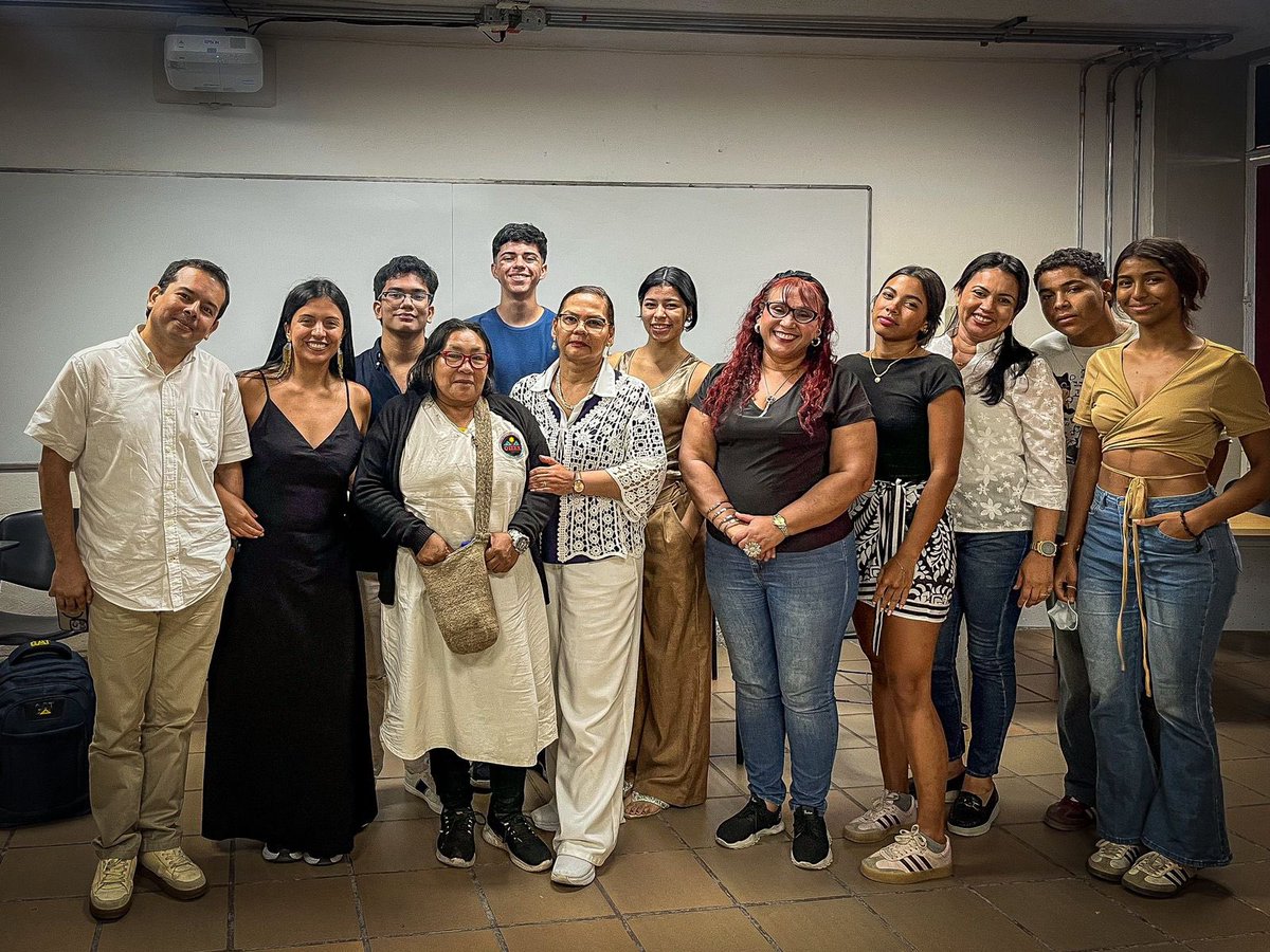 ColombiaIcon's tweet photo. Gracias a las y los miembros de las comunidades indígenas que nos acompañaron en el IV Encuentro Regional Arhuacos y Wayú. Siempre aprenderemos mucho de ustedes https://t.co/PlT9Plx0od