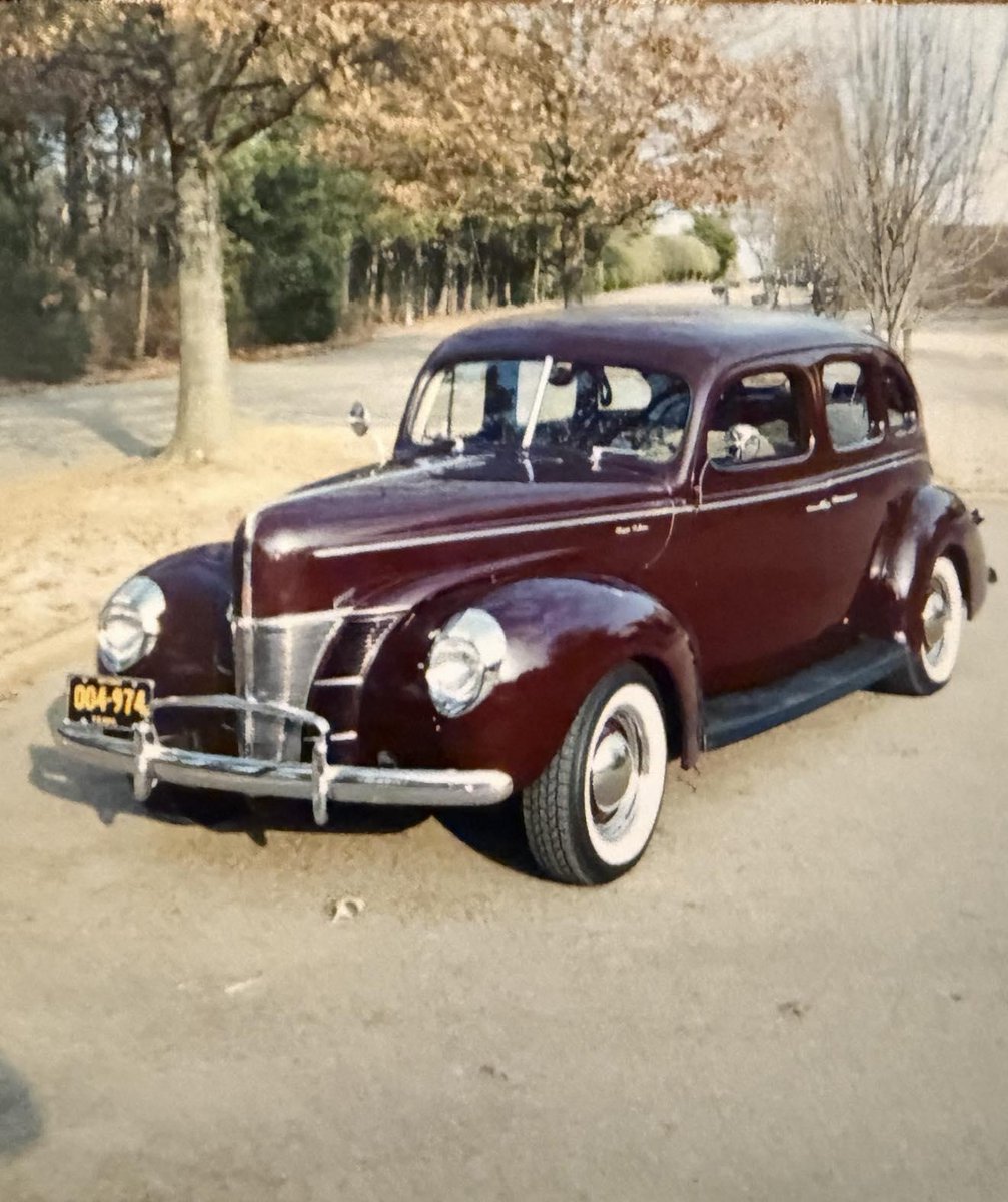 EmilyJohns5u's tweet photo. 1940 Ford Deluxe   Dope or Nope 🤔 https://t.co/ioQPVcKvys