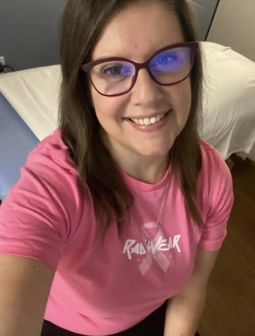 EmmaBURFORD10's tweet photo. Hello everyone👋😊😅 https://t.co/P1Vxj9CkXG