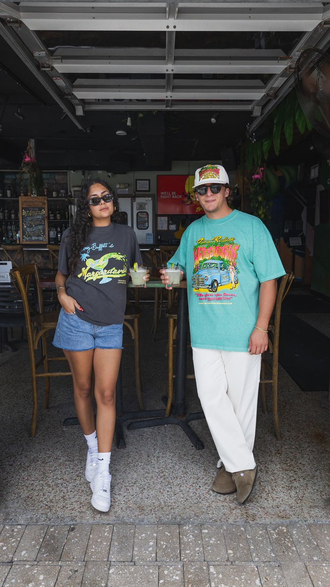 house_drift's tweet photo. Cheeseburgers, cold drinks, and a little salt in the air. The Duvin x Jimmy Buffett Margaritaville Collection has officially washed ashore at Drift House. Available now🍹🌴 https://t.co/XeVmG7HlpH