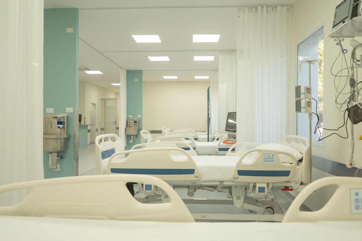 QuintelaRicardo's tweet photo. Hoy Chamical da un paso enorme en materia de salud pública.
Después de un año de obra y refacciones, pusimos en funcionamiento la nueva UTI y el moderno Servicio de Odontología del Hospital Luis Agote, compuesto por 4 consultorios que mejoran la atención para vecinas y vecinos de toda la región.