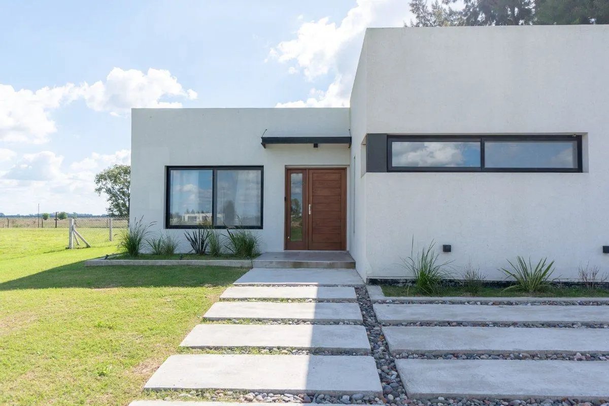 gabychavez70's tweet photo. CASA EN ALQUILER DE 3 DORMITORIOS EN LA PLATA AREA 60 https://t.co/zGmglc7iQ0