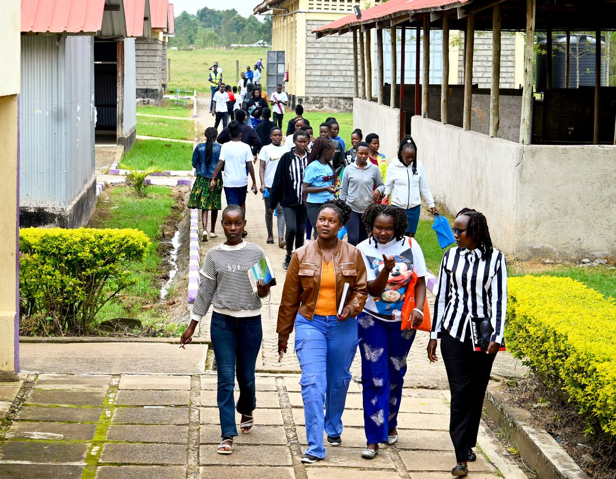 TheKerichoNP's tweet photo. Monday was good. 
May intake ongoing. https://t.co/Vi1EFDd7Rl