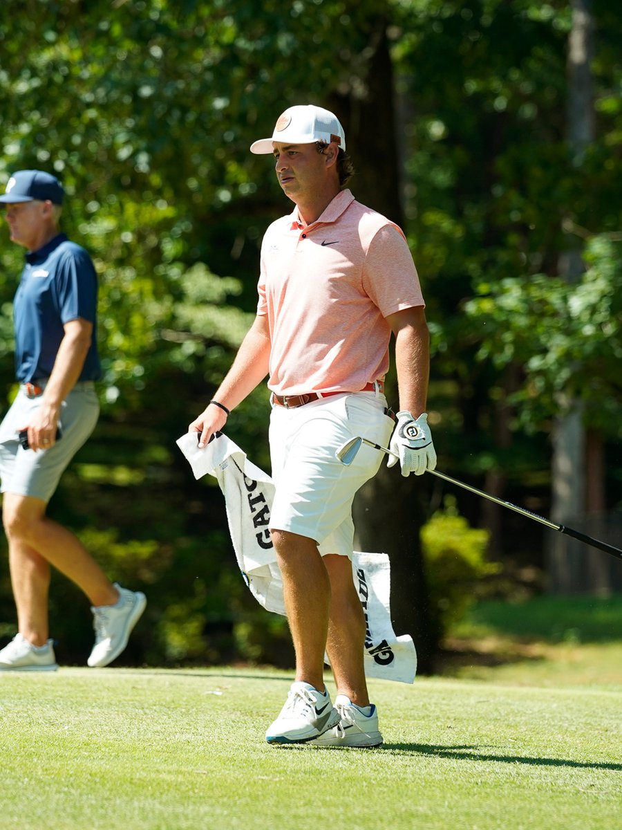 OleMissMGolf's tweet photo. Finishing up the first 18 #HottyToddy

Live Scoring: https://t.co/XtQN8K7VYV https://t.co/kX4SvSiffr