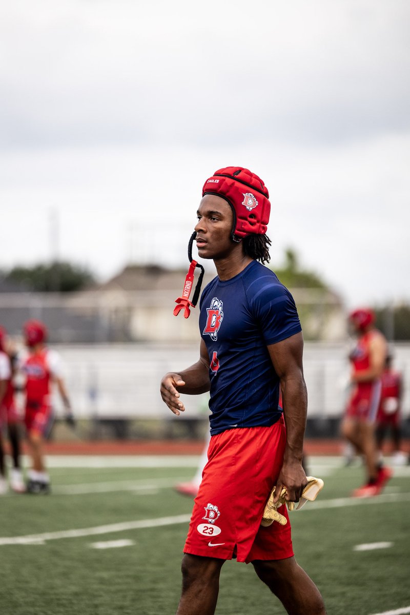 Corey4brown's tweet photo. First week of Dawson SQT had a good day we went 2-1 and ended the day with 5 interceptions in 3 games @DawsonEagleFB @RecruitTheNest https://t.co/6CgVL6EKVg