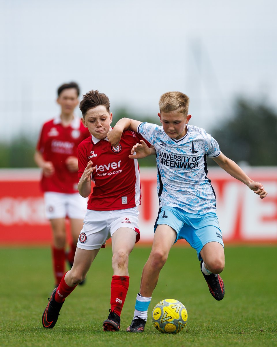 BristolCity's tweet photo. Our Under-12s beat Charlton Athletic 5-1 at the Robins HPC yesterday to win the Premier League National Cup. 

Congratulations Lads. 👏