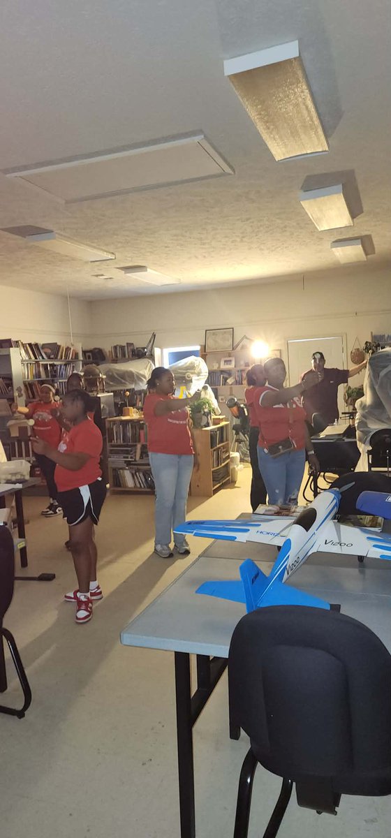 ccacDST's tweet photo. What an unforgettable educational experience for the CCAC Delta Academy &amp; GEMS group! Under the leadership of Chairperson Elsie Beard and her committee, participants enjoyed an engaging visit to the Rainwater Observatory located in the historic city of French Camp, Mississippi https://t.co/qA3NVmHbA0