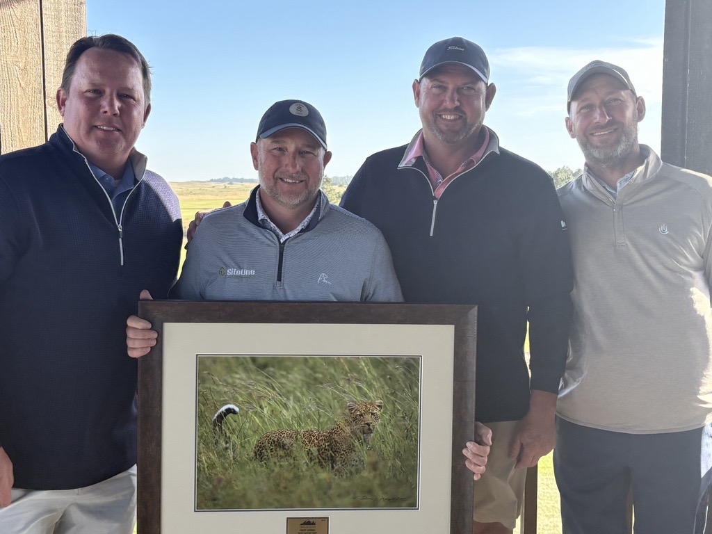 Hunter_Ind_Golf's tweet photo. Congratulations to Trent Geddes with SiteOne Golf on accepting his Hunter Trailblazer Award last week at The Prairie Club in Valentine, Nebraska. Thank you for your leadership, partnership, and commitment to advancing golf irrigation excellence. #HunterGolf #GolfIrrigation #SiteOneGolf