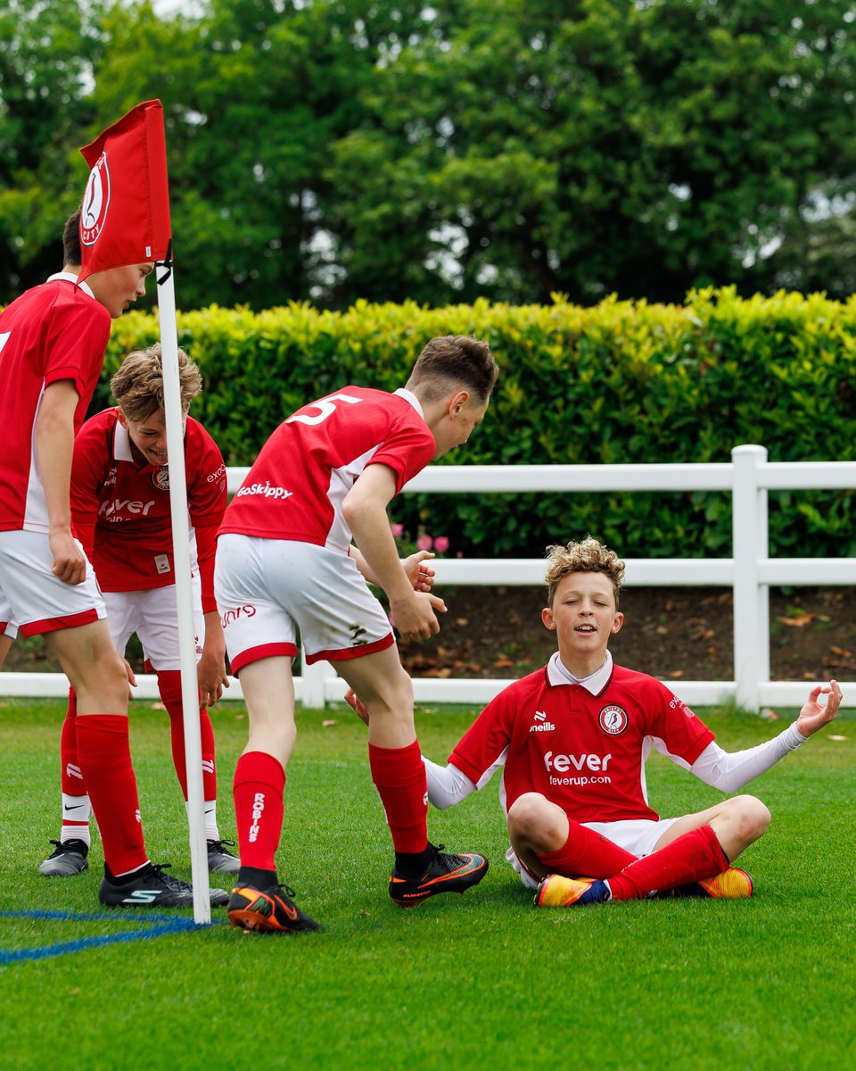 BristolCity's tweet photo. Our Under-12s beat Charlton Athletic 5-1 at the Robins HPC yesterday to win the Premier League National Cup. 

Congratulations Lads. 👏