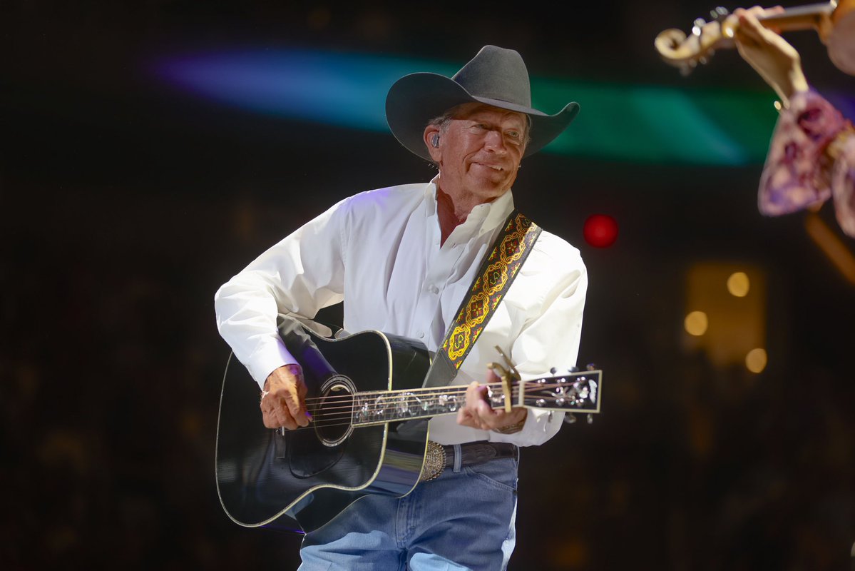 George Strait tweet media