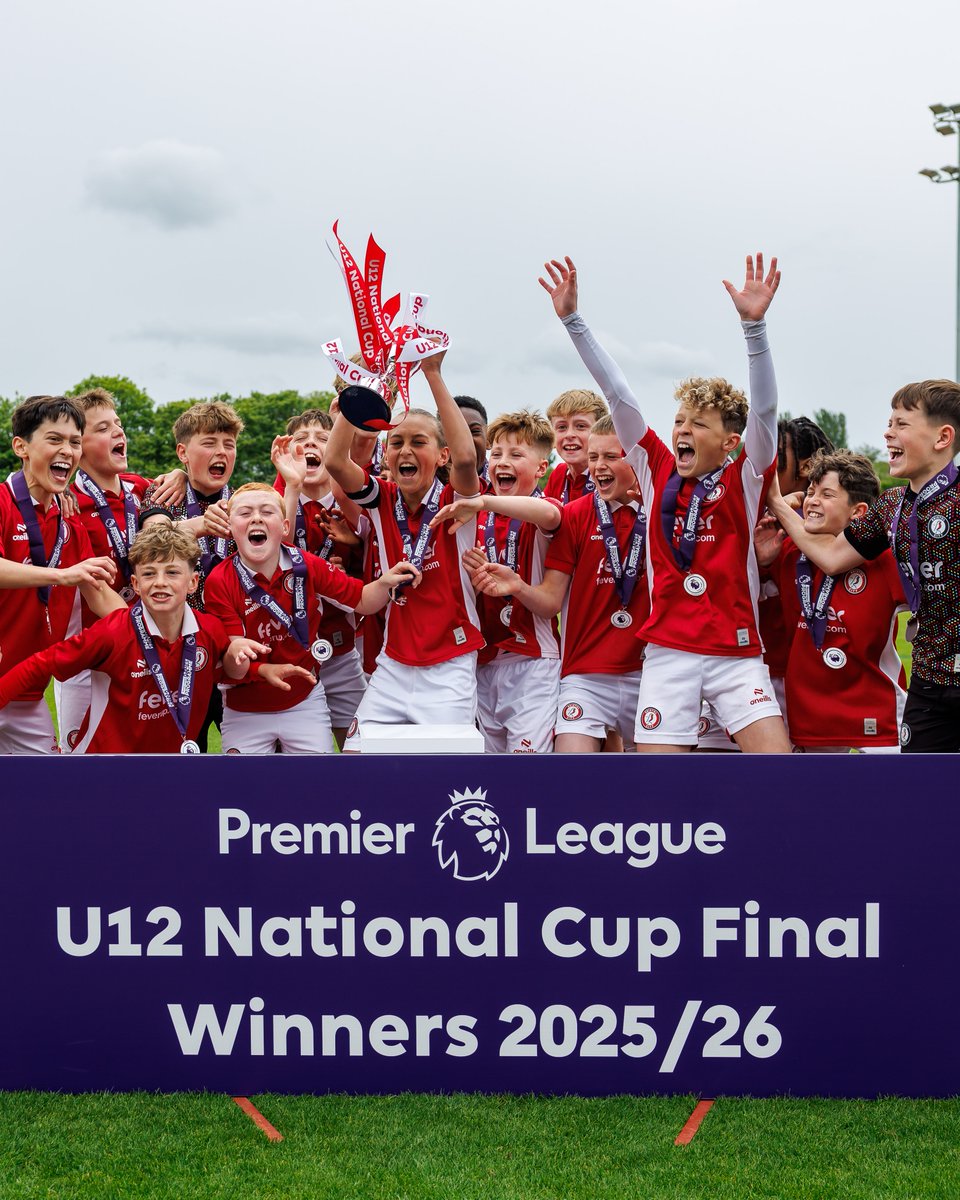 BristolCity's tweet photo. Our Under-12s beat Charlton Athletic 5-1 at the Robins HPC yesterday to win the Premier League National Cup. 

Congratulations Lads. 👏
