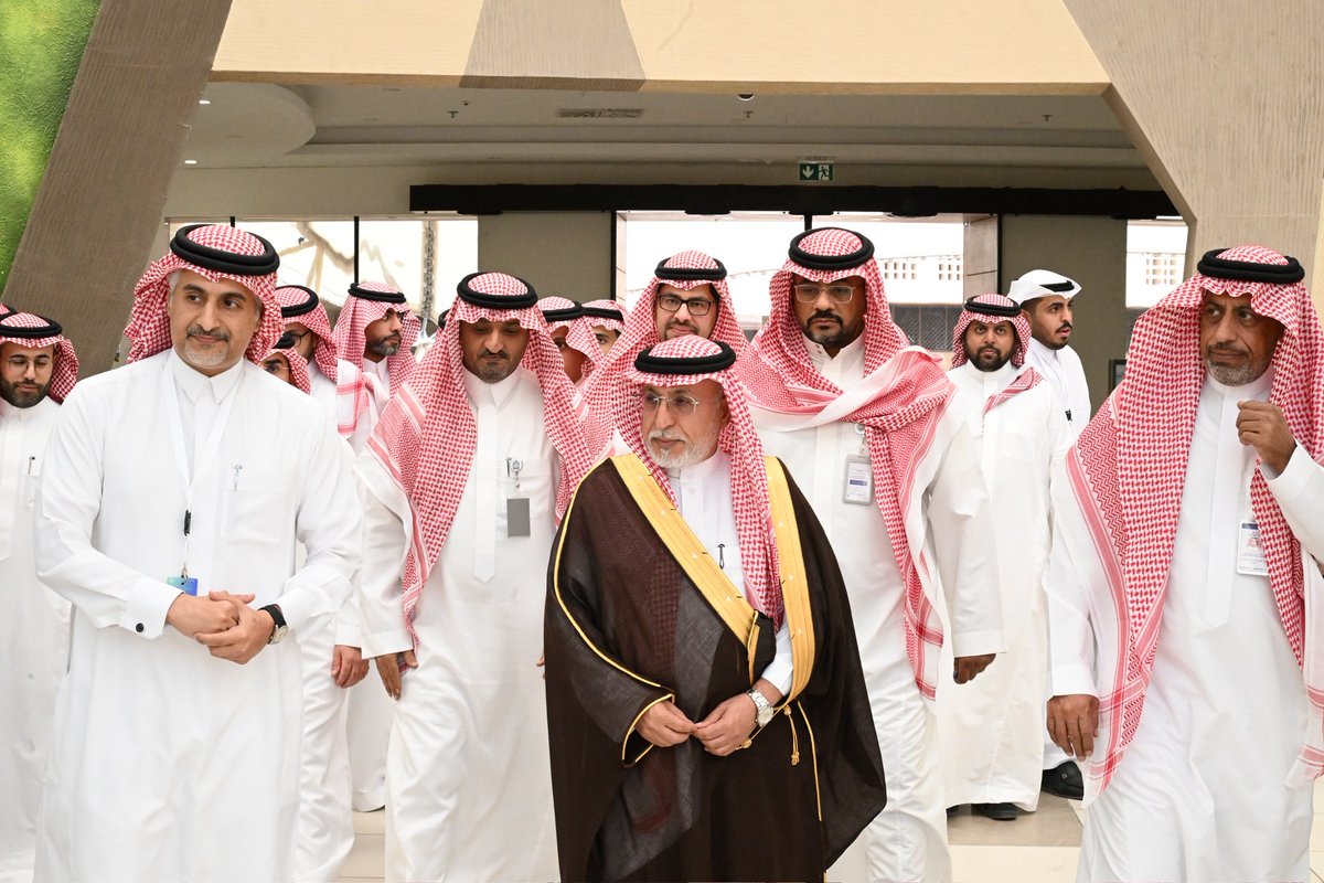 IMSIU_edu_sa's tweet photo. معالي رئيس #جامعة_الإمام أ.د. أحمد بن سالم العامري يدشن اليوم الاثنين 2026/5/18 معرض “روافد فنتك” الذي تنظمه كلية الأعمال في بهو الجامعة، خلال المدة 18-19 مايو الجاري.
https://t.co/fj6LCKulsU https://t.co/zg1JOWj7L0