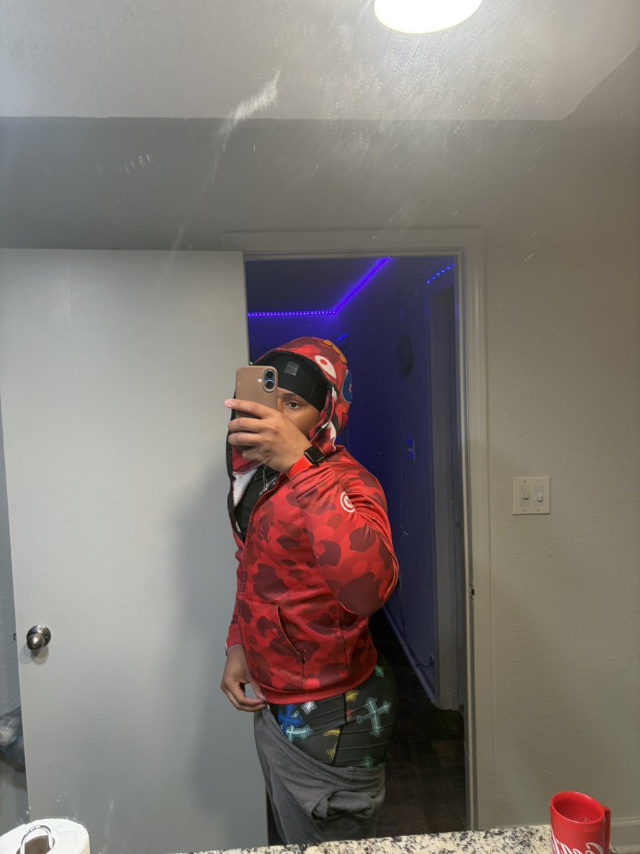 flexwkj's tweet photo. Long time no see chat🪐⭐️🤎. https://t.co/dkk4NcTIlW