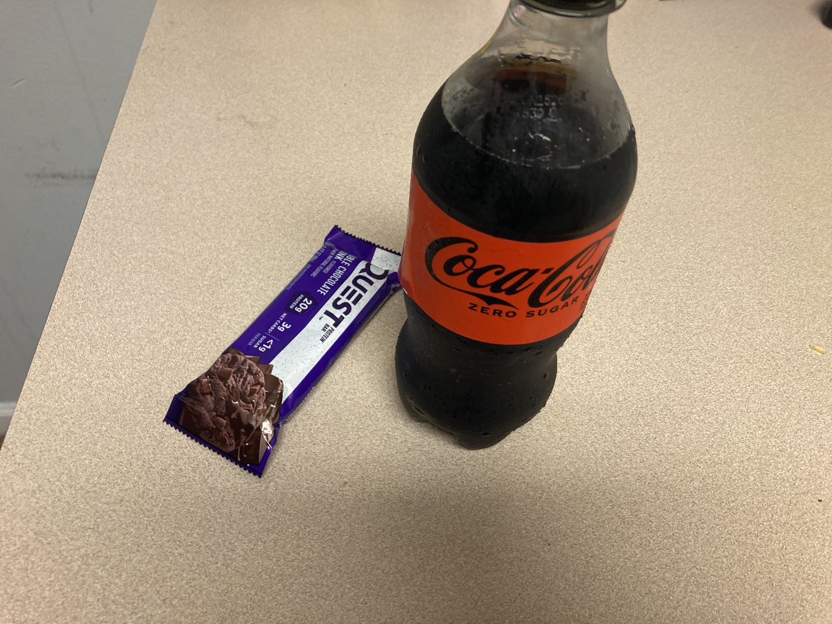 enyrexia's tweet photo. check out my lunch! https://t.co/RKkhYDBJjO