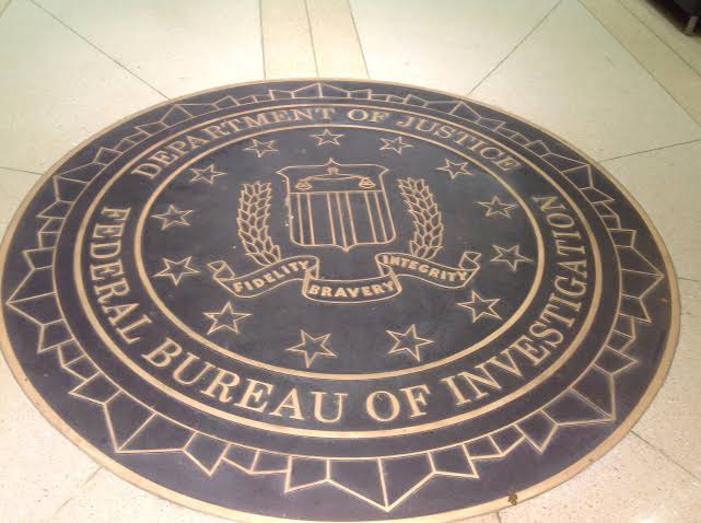 JimHolter28's tweet photo. @C_3C_3 ONE

1  HONEST  FBI  AGENT 👁️

COULD POST HIS NAME IN 5 MINUTES !

GAME OVER !

DIRECTOR WRAY WOULD BE ON HIS WAY TO PRISON! https://t.co/WdTMQQamXF