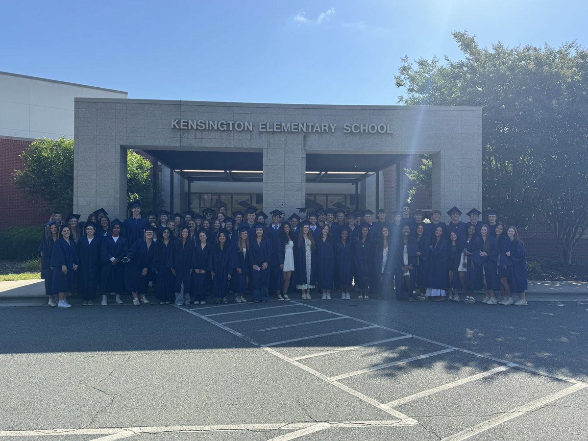 WesleyHelms6's tweet photo. Full circle moment 💙🎓 Today the Class of 2026 walked the halls that helped shape them, welcomed by cheers, smiles, and high fives from the next generation. A special reminder of how far they’ve come and the legacy they’re leaving behind. The countdown begins! #SeniorClapOut #ClassOf2026 @AGHoulihan @UCPSNC @CuthbertsonHSNC