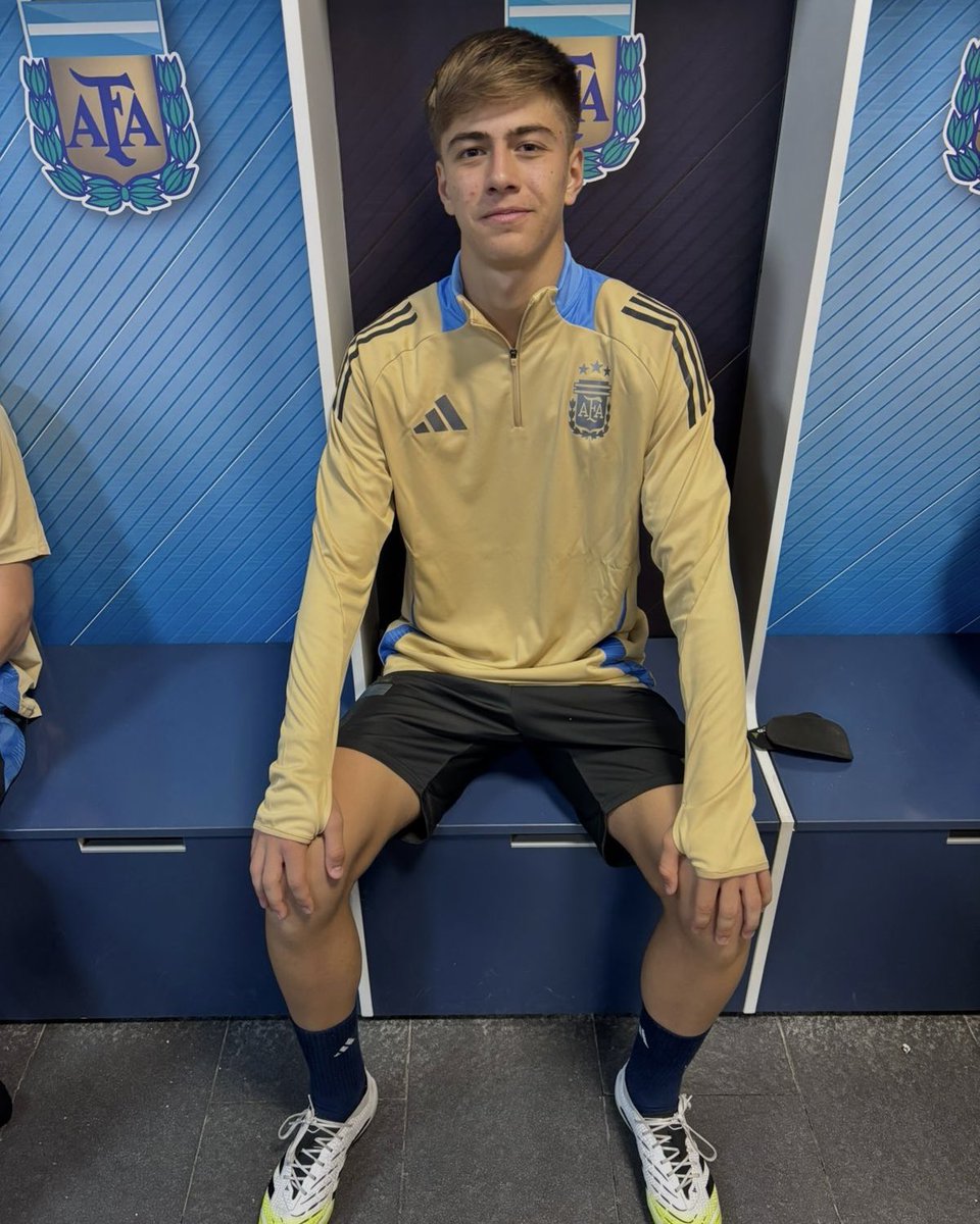 caslajuveniles's tweet photo. #CuervosDeSelección 💙🇦🇷❤️

Jeremías Jadijevic (defensor), Nicolás Martínez (defensor) y Nicolás Losavio (mediocampista), fueron nuevamente convocados para los entrenamientos de la Sub 15 en el Predio de la AFA, desde hoy hasta el miércoles. 

¡Vamos por más! 💪🏻 https://t.co/lL1eEwqydO