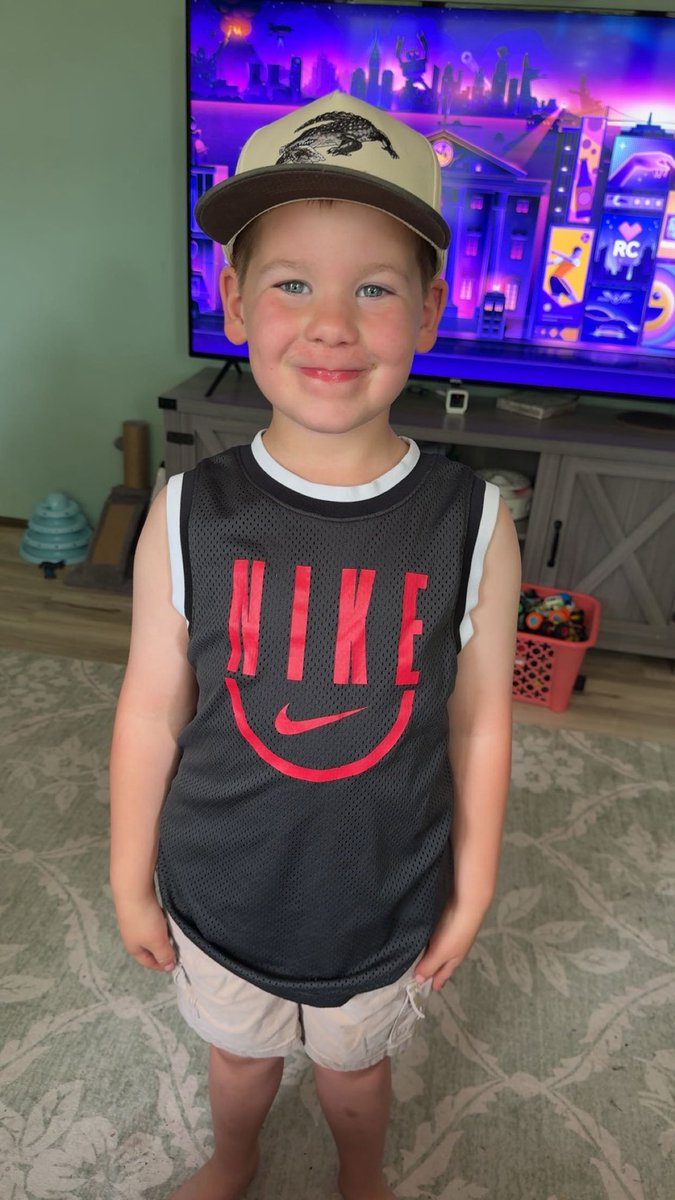 alisynmichele3's tweet photo. How did my boy just grow up over night 🥲 https://t.co/6D41JurdHD