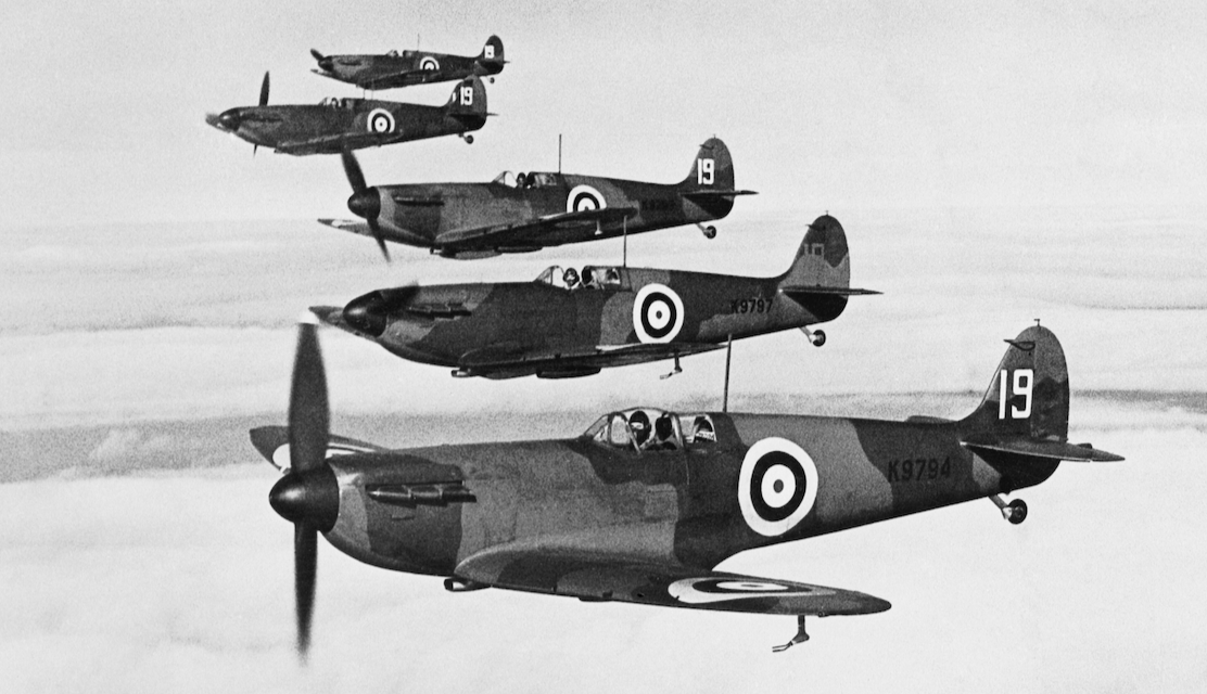 NewLeftReview's tweet photo. In NLR 158: Tom Stevenson interviews Richard Overy.

One of Britain’s leading historians discusses the Second World War as a terminal contest between imperial-colonial systems.

https://t.co/PzQ2csavhN https://t.co/CCQsHUXMQH