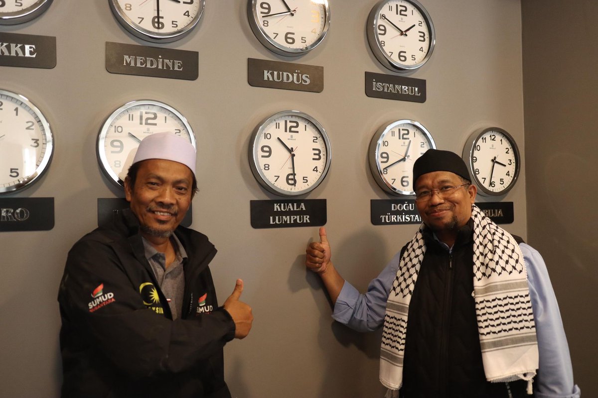 iyfoorgtr's tweet photo. Genel Başkanımız Yılmaz Balçın, Malezya merkezli PAS İslam Partisi milletvekilleri ve Cinta Gaza Teşkilatı heyetini İYFO İstanbul ofisimizde misafir etti.

Görüşmede Gazze ablukasını kırmak amacıyla yola çıkan Global Sumud Filosu üzerine kapsamlı istişarelerde bulunuldu. https://t.co/d0wXwK1vNI