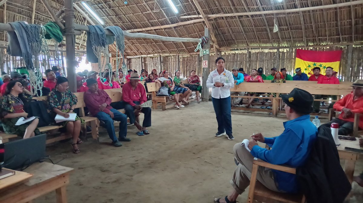 MINSAPma's tweet photo. #KunaYala | Personal de salud de Cartí orientó a operadores turísticos sobre prevención del sarampión y la importancia de mantener actualizado el esquema de vacunación, fortaleciendo la protección de la salud comunitaria. #MinsaPanamá https://t.co/xBt52jjZjN