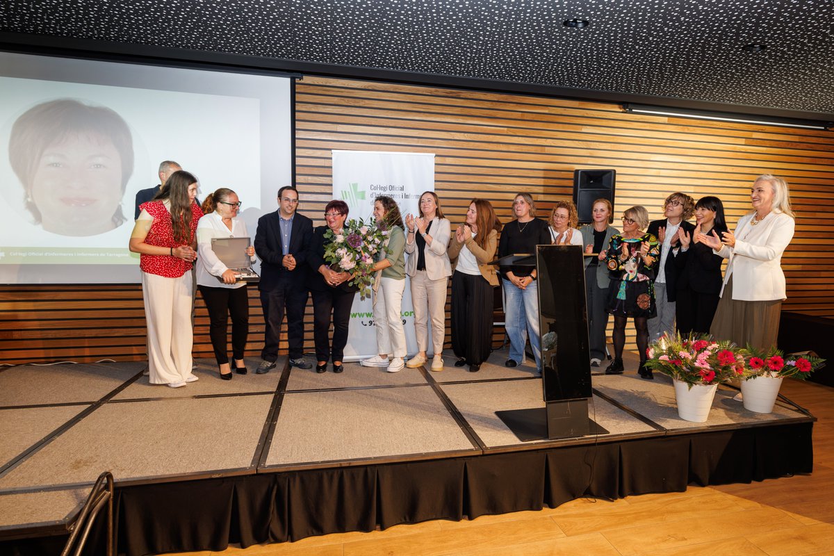 codita_tgn's tweet photo. Ja teniu disponible el recull de fotografies de la Diada Col·legial del passat divendres 15 de maig 📸📷Un dia ple de reconeixements, emocions i orgull de professió. Gràcies a totes les persones per a la vostra assistència📷#DiadaCol·legial #CODITA #Infermeria https://t.co/gAZ0EIU2Yo