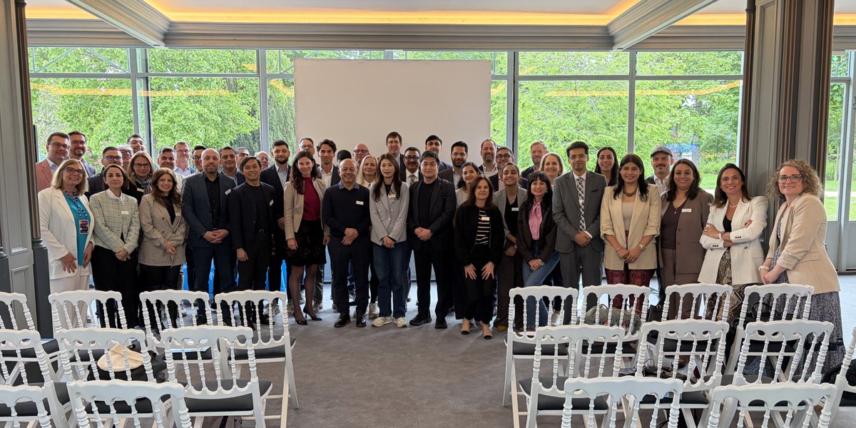 ShockwaveIVL's tweet photo. Thank you to all our amazing distributors for helping us kick off #EuroPCR 2026 in a big way, and congrats to those who received #ShockwaveIVL outstanding partnership awards ⭐ We’d also like to thank Dr @simonjwilson1, Dr Mark Portou and our #ShockNation leaders for putting on such an exciting and informative distributor event. See you all tomorrow at Palais des Congrès!
Presenting physicians are paid consultants of Shockwave Medical. US Rx only. Safety Info: https://t.co/as4irbY3DX
