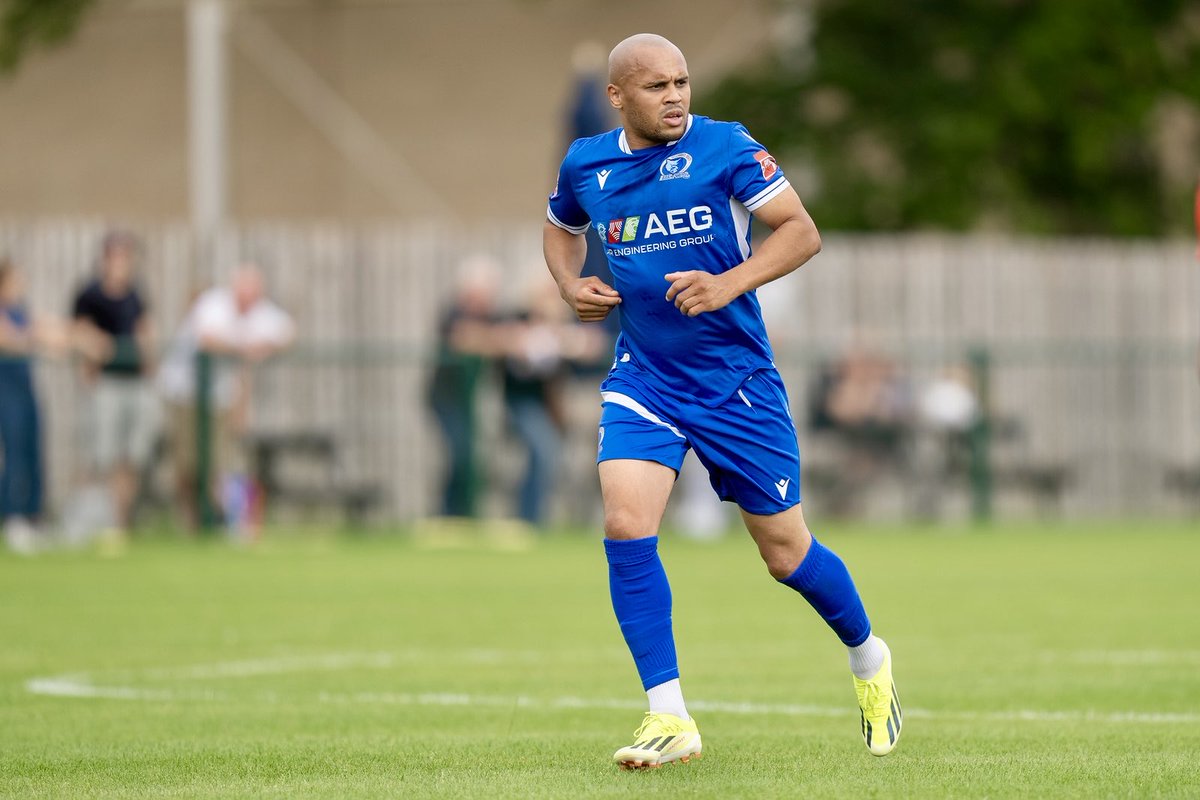 Elliott Romain tweet media