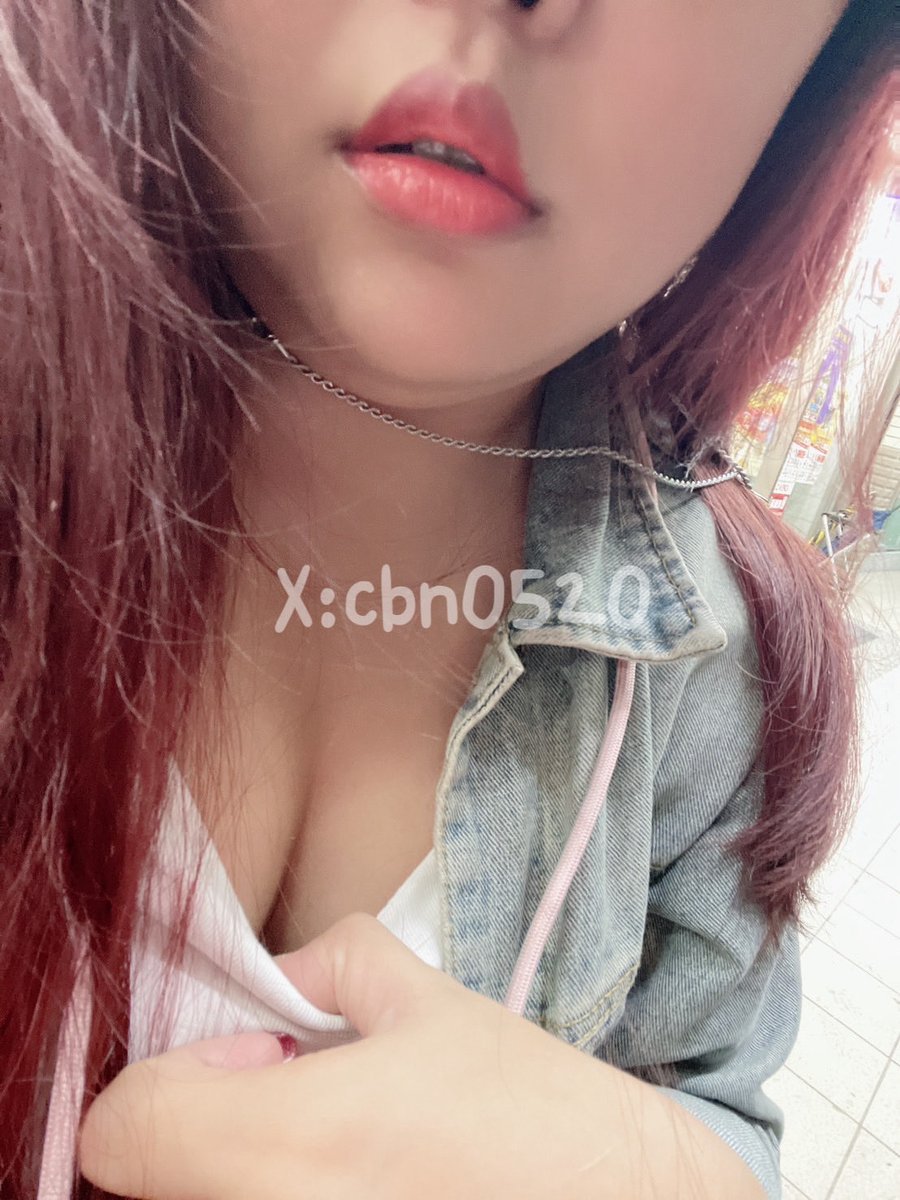 cbn0520's tweet photo. 我提離職了⋯⋯
每天都做的好累😞
可是還是要堅持到年底😒
你們可以幫小新加油嗎💕💕 https://t.co/MM7Dyu0UrT