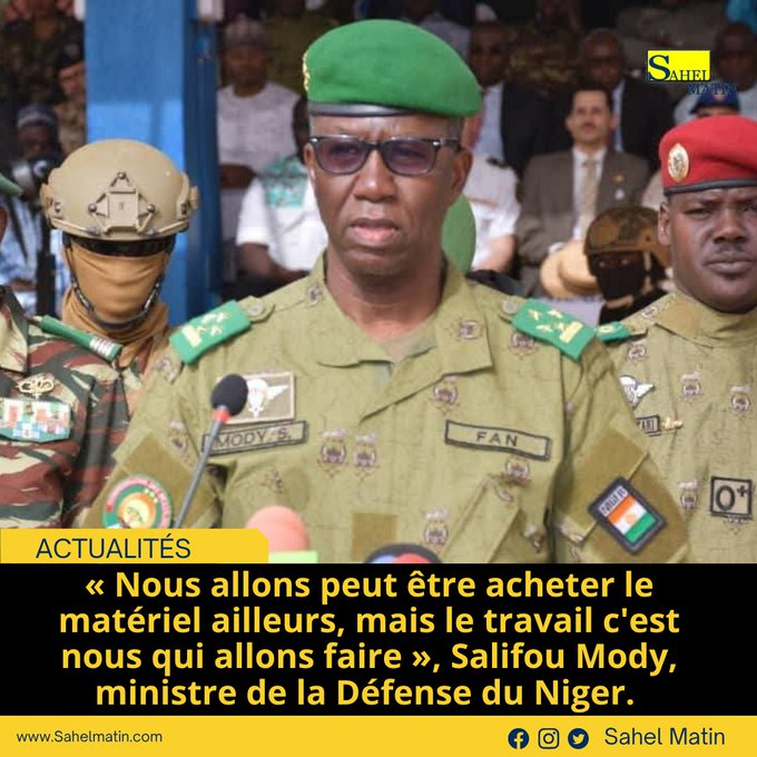 PdeRNiger's tweet photo. Nous allons peut être acheter le matériel ailleurs, mais le travail c'est nous qui allons faire », Salifou Mody,  ministre de la Défense du #Niger. https://t.co/cHPc4z1TQG