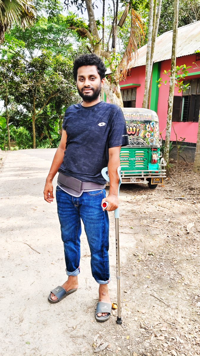 sayedmojumder2's tweet photo. I am a fan of the Iceland football team. Yesterday I suddenly had a problem with my nerves and I immediately consulted a doctor. After the examination, it was found that the problem was quite serious, so he asked me to rest for a few days. Everyone please pray for me. @Hilmar https://t.co/v3yjPV5iBo