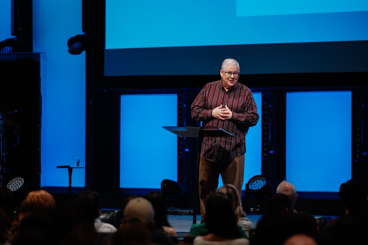 SummitChurchDC's tweet photo. What we weekend we had! 👏 Thank you Reverend Tony Cooke for sharing the Word Sunday morning and evening with the Summit congregation.

God is with us in every season—both pain and potential. He loves us in it all, and guides us THROUGH with peace and joy. https://t.co/lDmkPG022o
