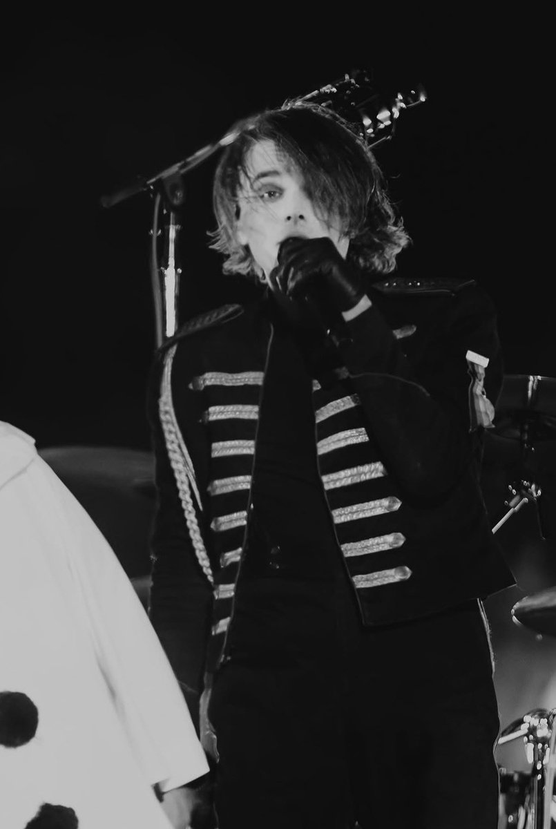 AUS 🖤🗡️ DANGER DAYS SUMMER tweet media