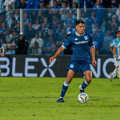LaNúmeroUno tweet media