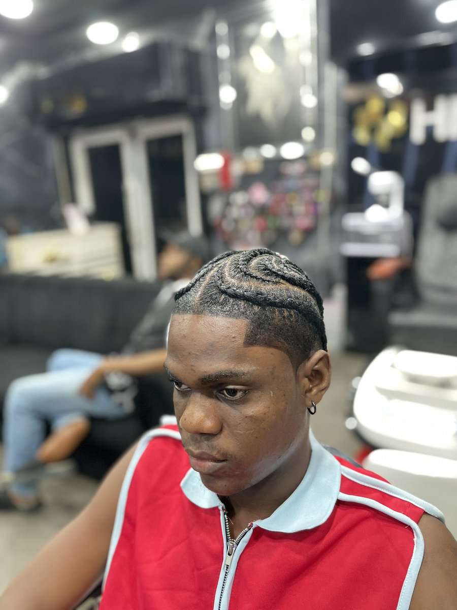 hilopeksalon's tweet photo. Braids 😍

#uyo #saloninuyo https://t.co/813J9UYpas