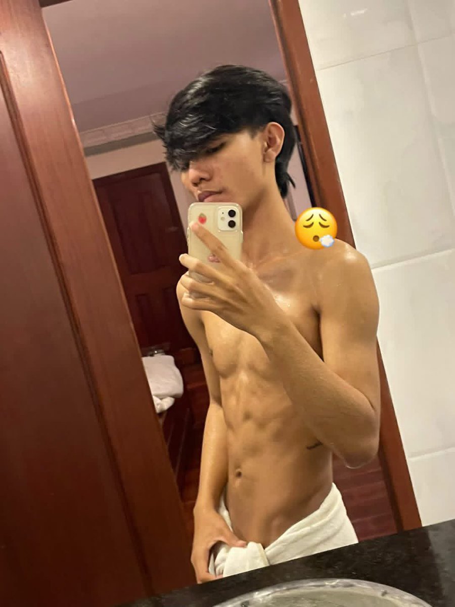 Ricky tweet media