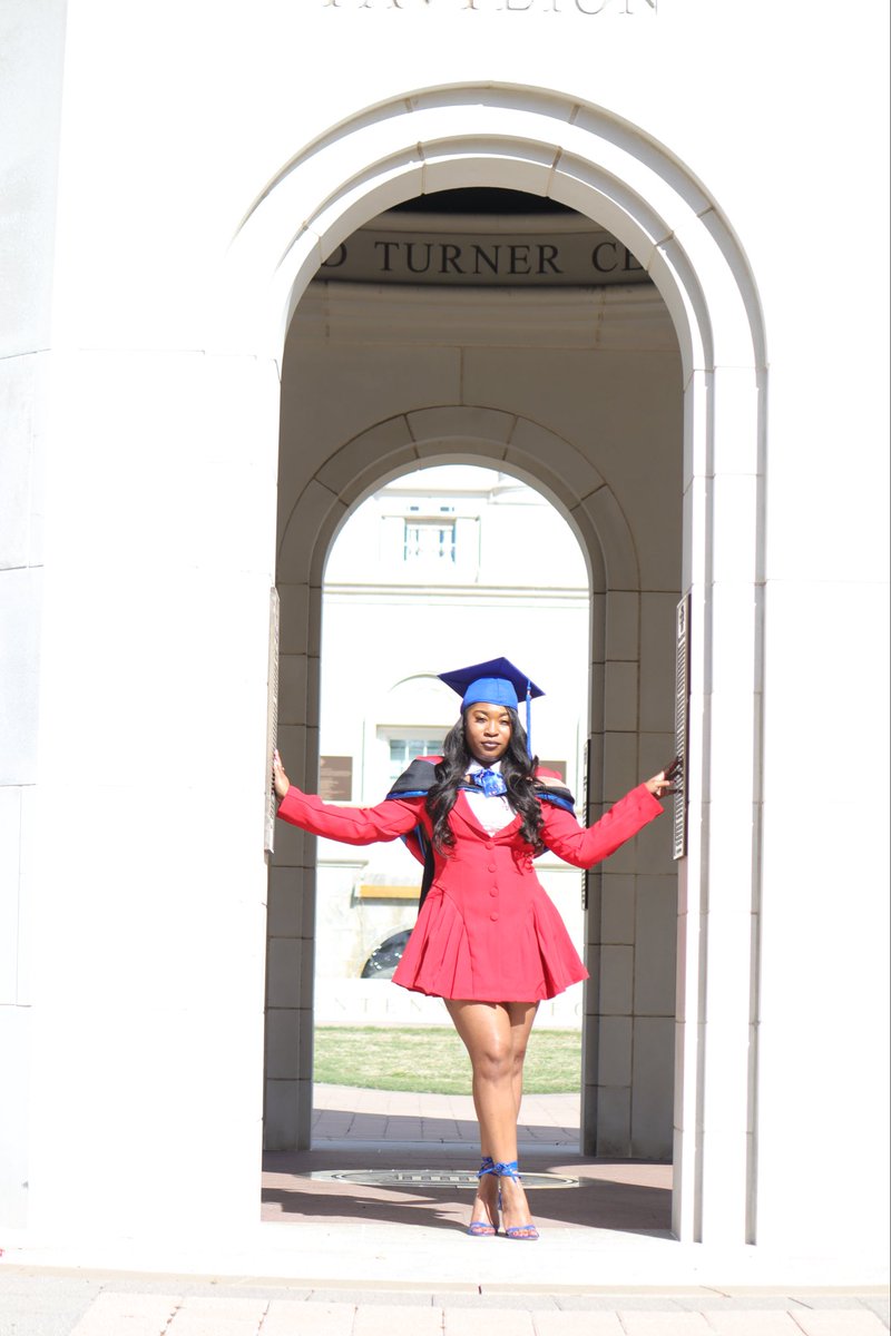 RiHigh__'s tweet photo. I did it again, Mastered it β€οΈπ
#educatedblackwomen #Graduation #MasteredIt https://t.co/vIfb0ELxp8