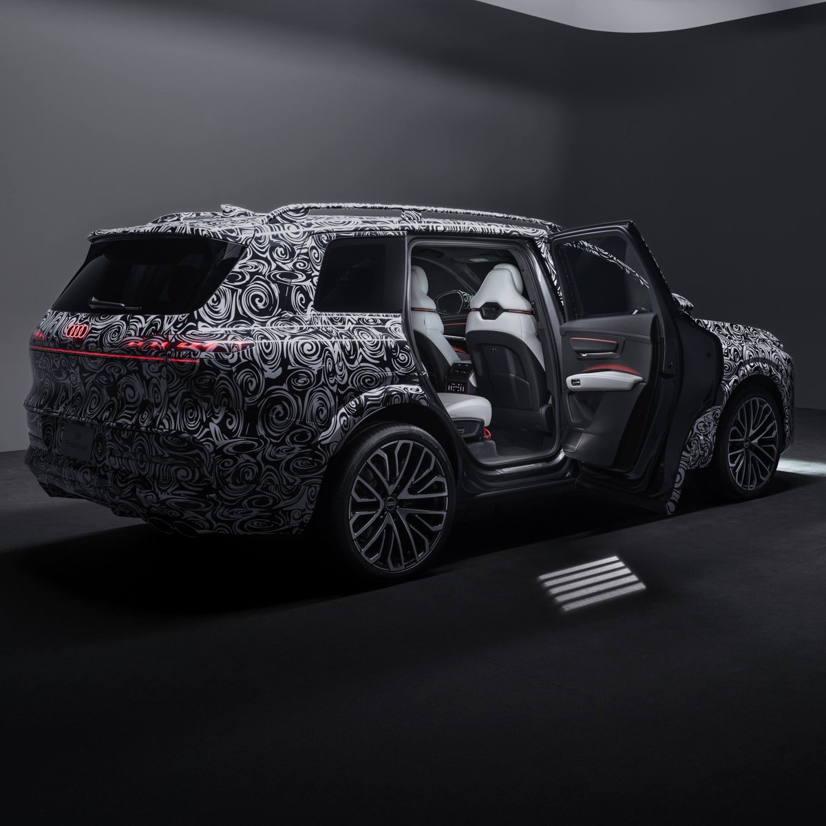 SC_Leasing's tweet photo. The Q9 will be Audi’s largest SUV when it goes on sale later this summer, sitting ahead of the seven-seat Q7 and the sleek Q8.

There’s no word just yet on what will be powering the Q9, though it’s likely to be fuelled by a plug-in hybrid or traditional engine rather than being an EV.

Instead Audi is this week focusing on the Q9’s cabin - which is plush to say the least and is being described as a ‘mobile living space’.

Read the full article here: https://t.co/IgLLQrrkAg