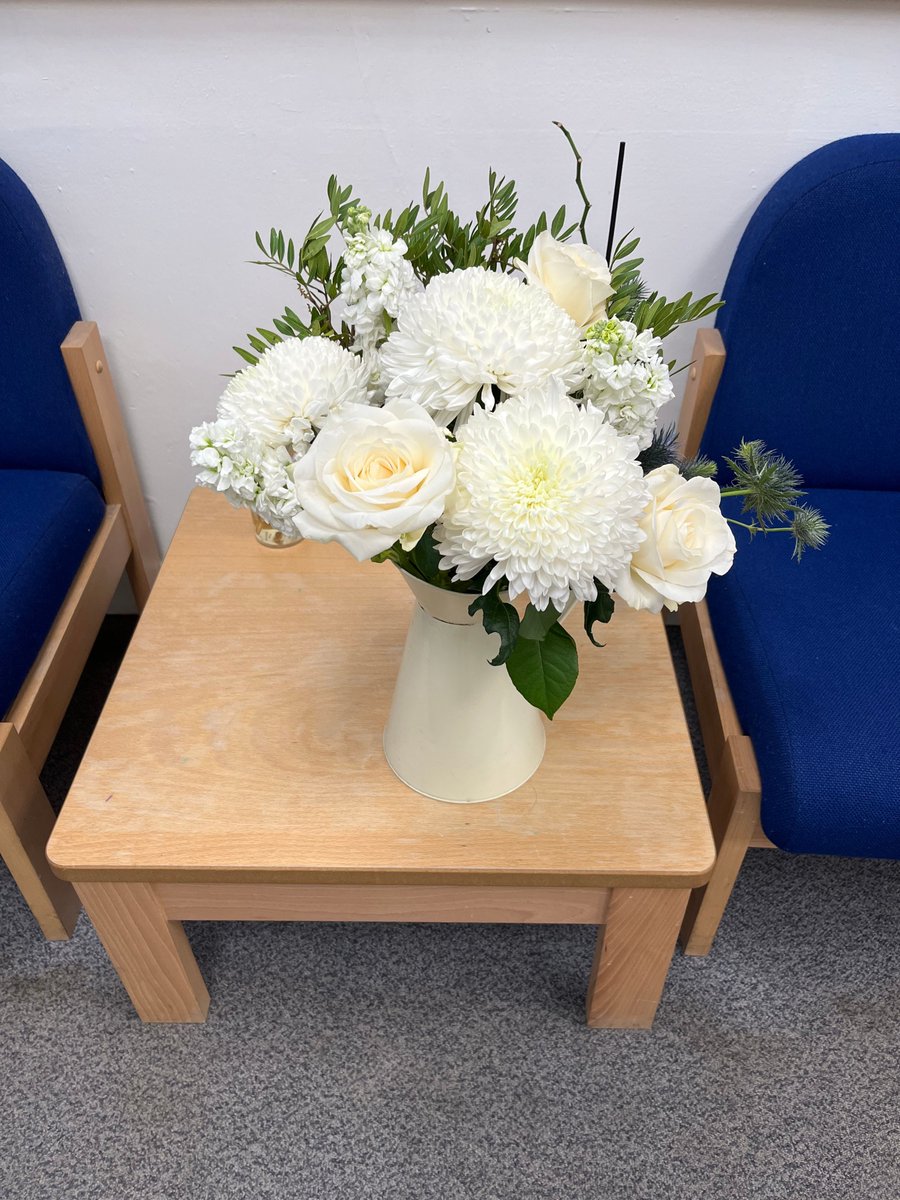 ShelleyFirst's tweet photo. Thank you to our Y5 parent community for the gorgeous Robinwood trip 'thank you flowers and fizz' received today by staff – such a thoughtful and appreciated gesture ❤️. https://t.co/9YCXUuABY9