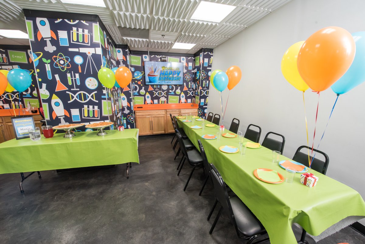 WonderWorksORL's tweet photo. Even our party rooms have a whole lot of WONDER! ✨🎈 Science murals &amp; colorful decorations are the background of your child's special celebration. Several party packages come with time in the party room!

Plan your party: https://t.co/44dygoHZWy https://t.co/HyGZAa8ogT